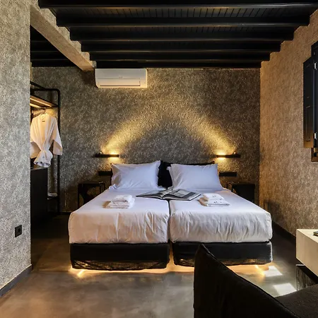 She Mykonos Boutique فندق 3*