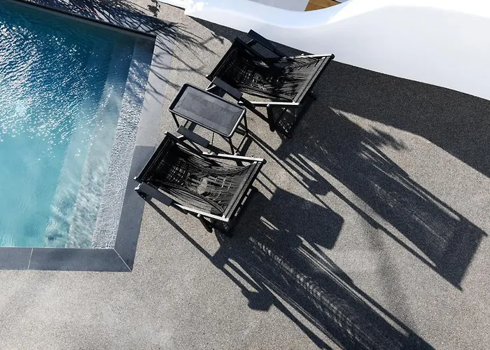 She Mykonos Boutique Hotel