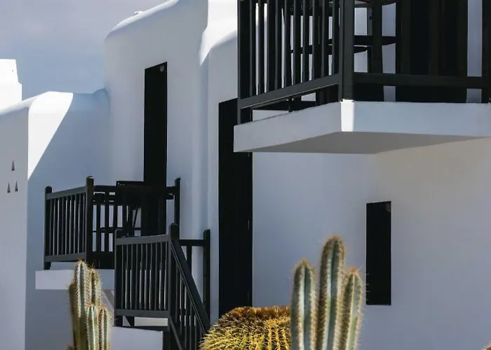 She Mykonos Boutique